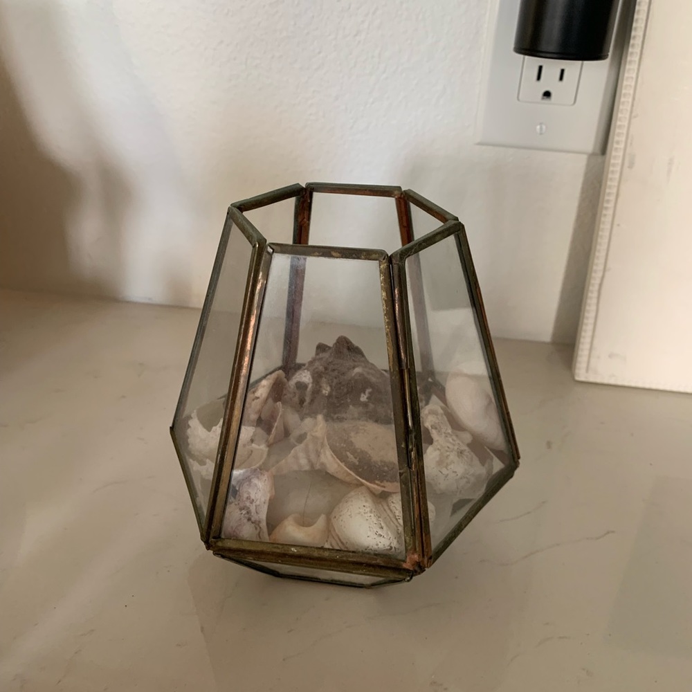 Glass encasement